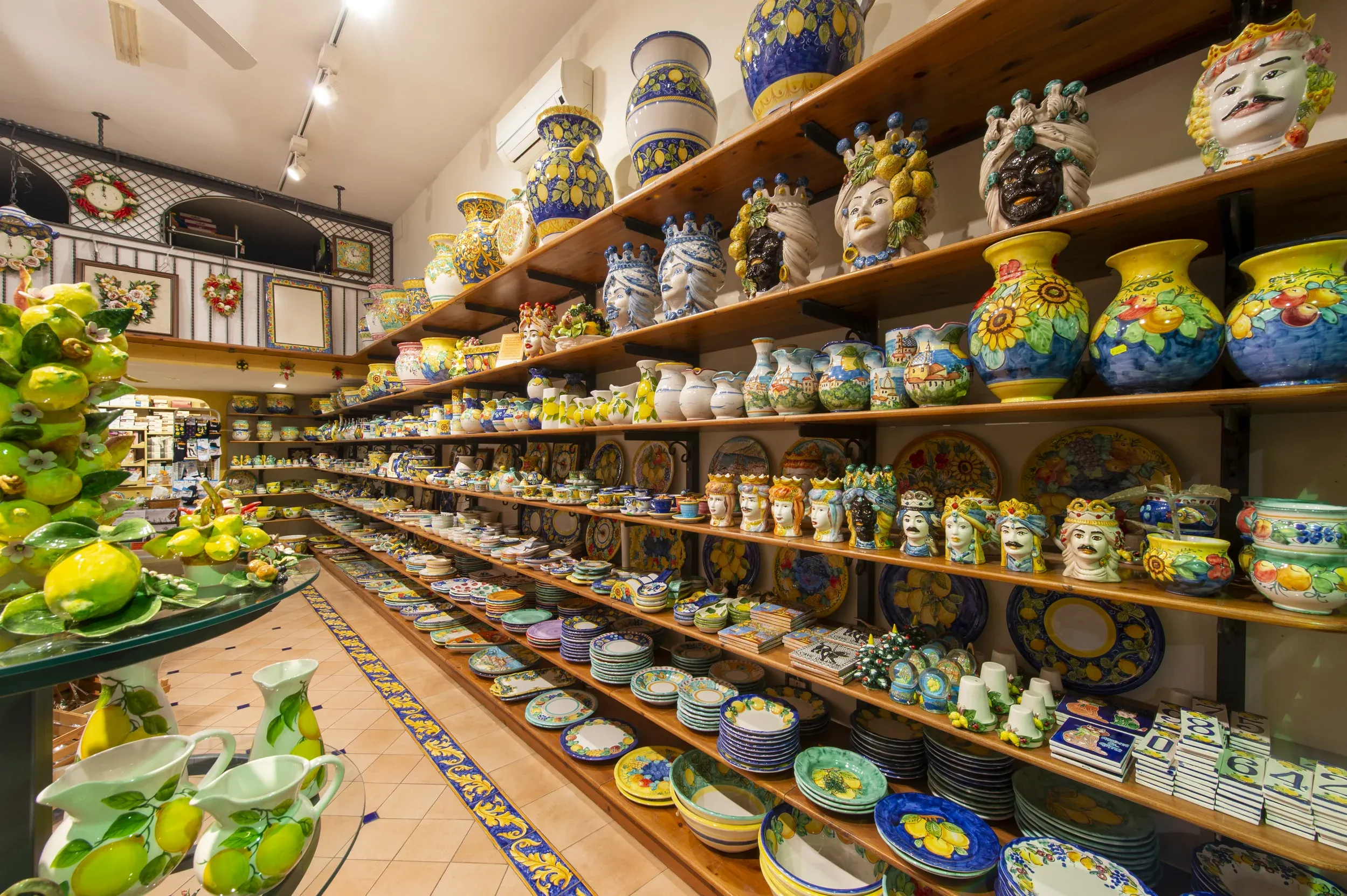 Ceramiche Da Mario shop in Praiano